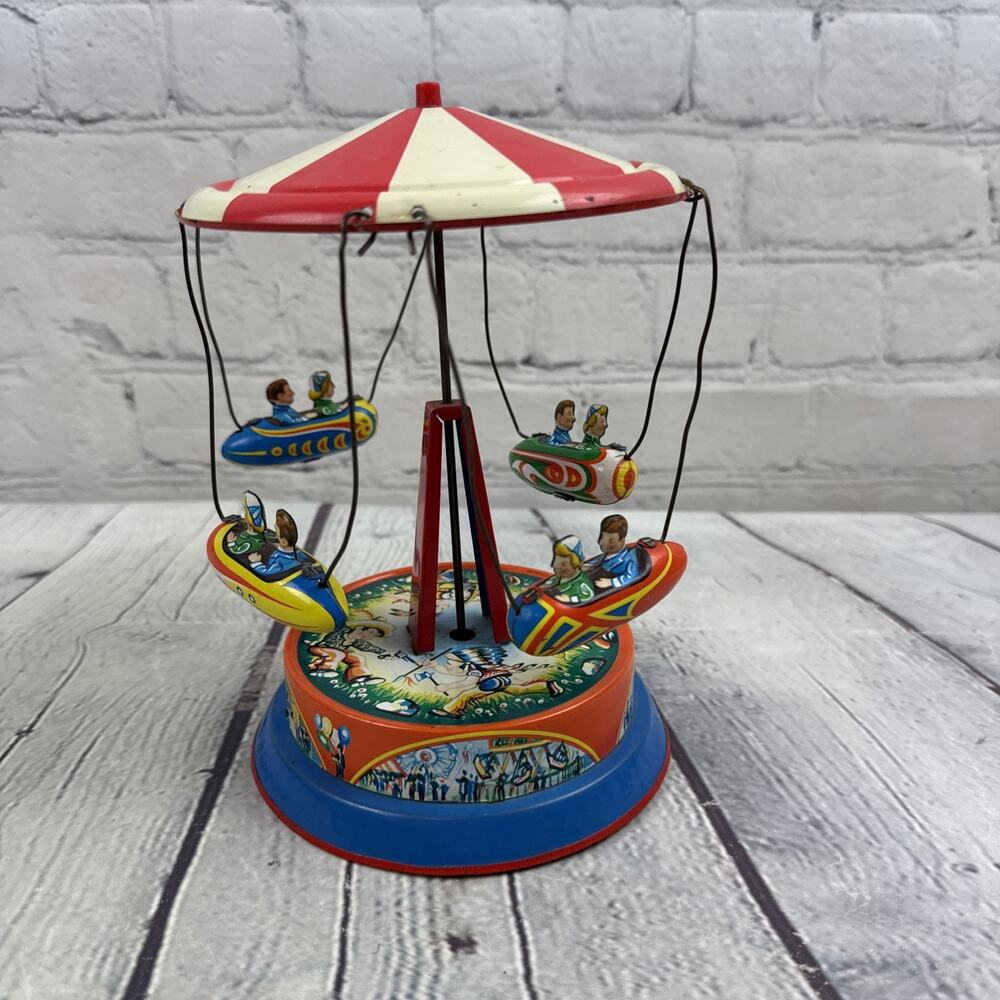 Vintage JW Carousel Spinning Tin Toy Wind-Up Made In West Germany